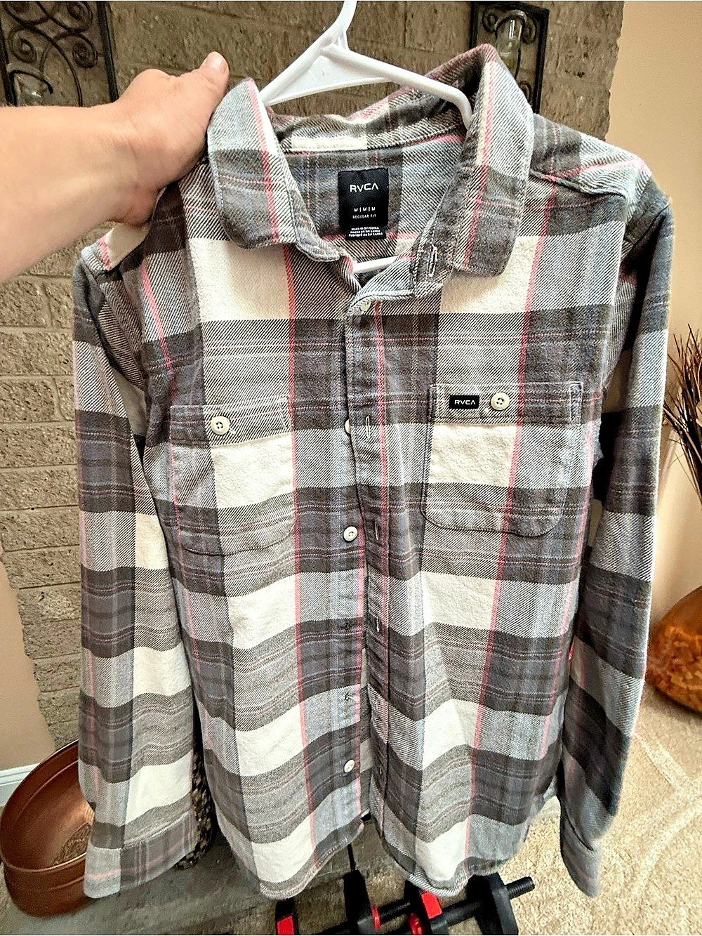 RVCA Men's Plaid Button Down Gray & White Medium